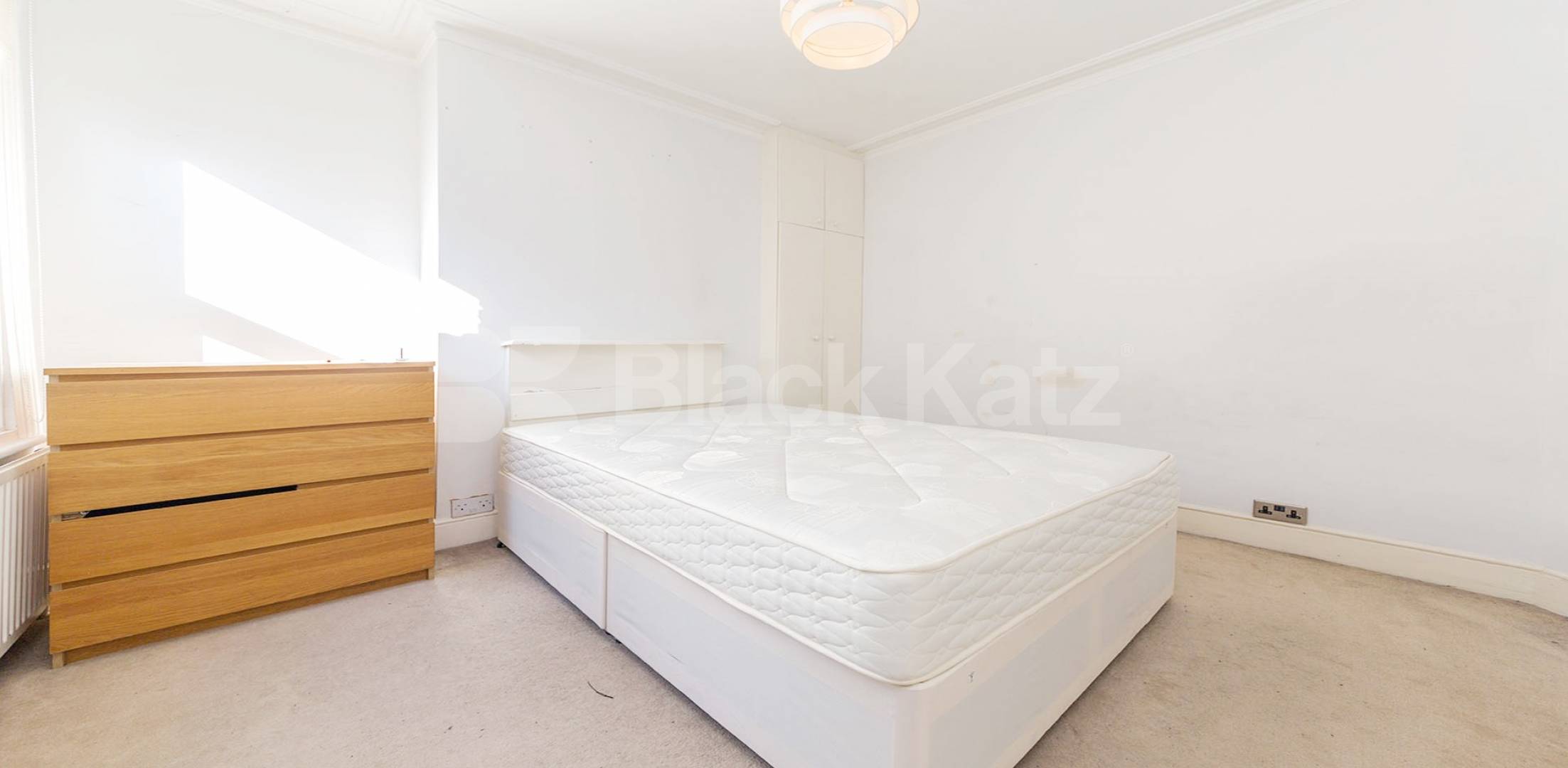 Modern Sharers Apartment Willesden Lane, Kilburn